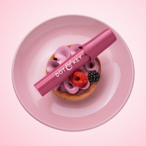 Dot & Key Meltie Lip Balm Spf 50+ PA+++ With 2% Kojic Acid (Berry Crumble) - 4gm