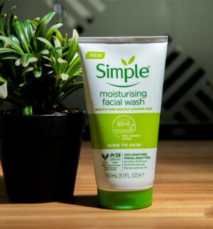 Simple Moisturising Facial Wash