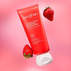 Dot & Key Strawberry Bright Niacinamide Gel Face Wash (All Skin Types)