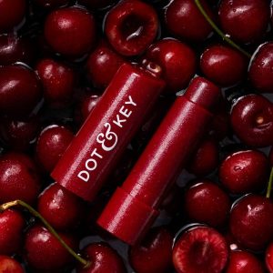 Dot & Key Barrier Repair Hydrating Lip Balm In-Vivo Tested SPF 50+ (Cherry Crimson)