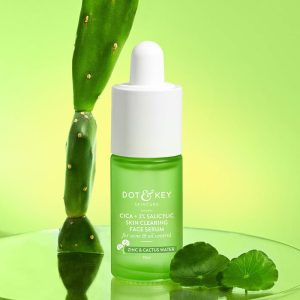 Dot & Key Cica + 2% Salicylic Acid Serum for Acne
Suitable for: Oily, & Acne-Prone Skin