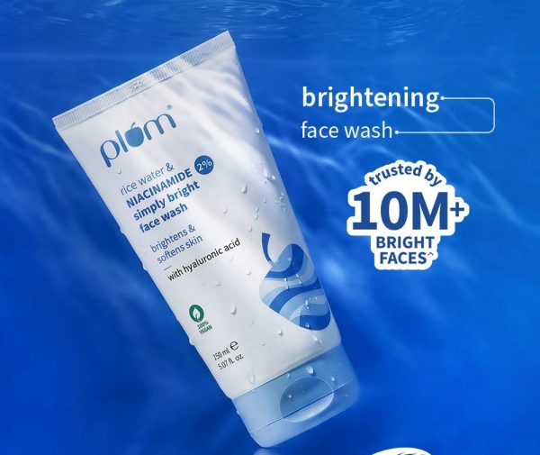 Plum 2% Niacinamide & Rice Water Face Wash For Clear & Bright Skin (150ml)